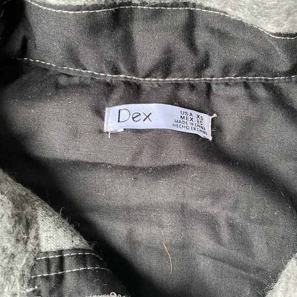 Dex Shacket size xs - Picture 2 of 3